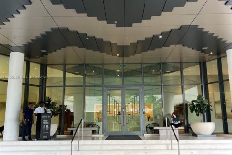 Condo in Miami, Florida, 1 bedroom  № 2068124 - photo 28