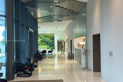 Condo in Miami, Florida, 1 bedroom  № 2068124 - photo 22