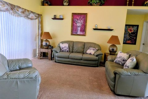 House in Port St. Lucie, Florida 4 bedrooms, 218.23 sq.m. № 2086746 - photo 11