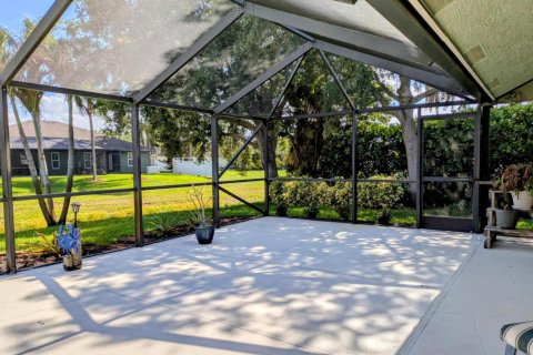 House in Port St. Lucie, Florida 4 bedrooms, 218.23 sq.m. № 2086746 - photo 29