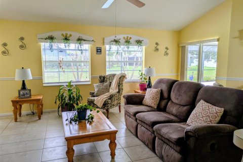 House in Port St. Lucie, Florida 4 bedrooms, 218.23 sq.m. № 2086746 - photo 12