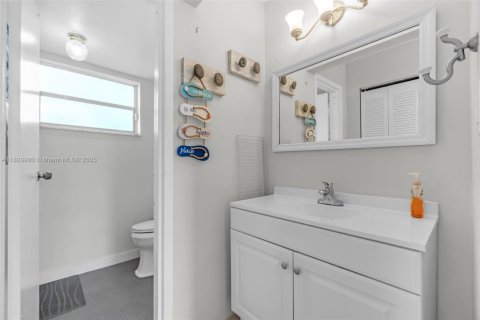 Copropriété à vendre à Miami, Floride: 2 chambres, 105.44 m2 № 1802709 - photo 10