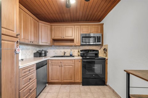 Copropriété à vendre à Miami, Floride: 2 chambres, 105.44 m2 № 1802709 - photo 5