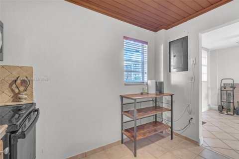 Copropriété à vendre à Miami, Floride: 2 chambres, 105.44 m2 № 1802709 - photo 4