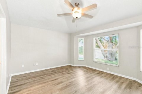 Villa ou maison à louer à Tampa, Floride: 4 chambres, 120.59 m2 № 2407158 - photo 10