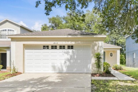 Villa ou maison à Tampa, Floride 4 chambres, 120.59 m2 № 2407158