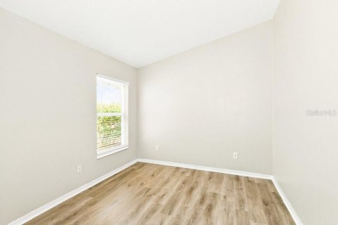 Villa ou maison à louer à Tampa, Floride: 4 chambres, 120.59 m2 № 2407158 - photo 13
