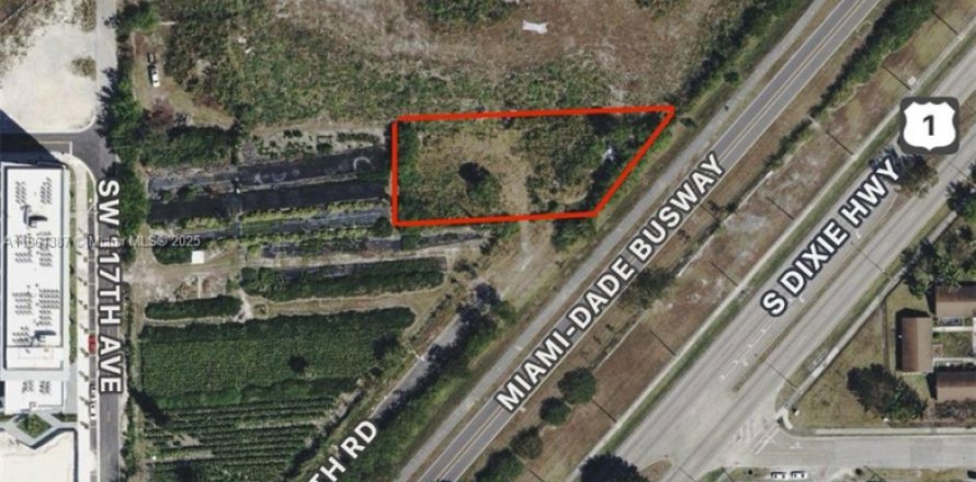 Land in Miami, Florida № 1891008