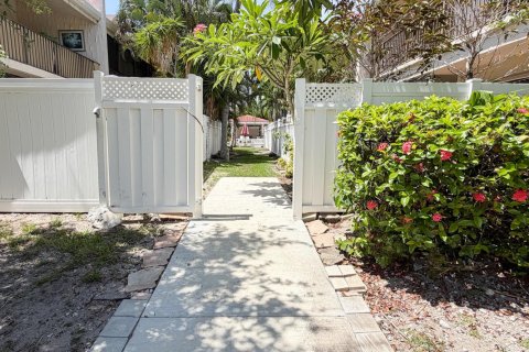 Copropriété à vendre à Pompano Beach, Floride: 2 chambres, 125.88 m2 № 2189232 - photo 25