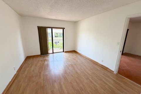 Copropriété à vendre à Pompano Beach, Floride: 2 chambres, 125.88 m2 № 2189232 - photo 12