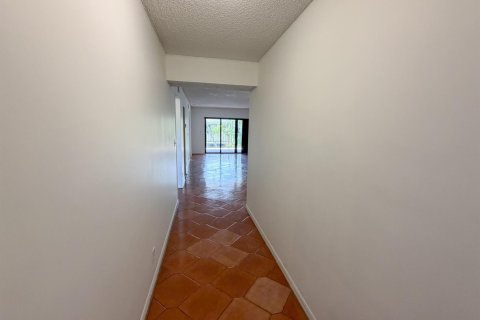 Copropriété à vendre à Pompano Beach, Floride: 2 chambres, 125.88 m2 № 2189232 - photo 2