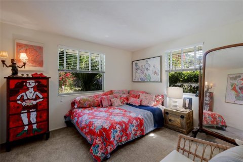 House in Sarasota, Florida 3 bedrooms, 190.17 sq.m. № 2214577 - photo 25