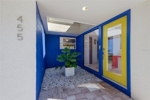 House in Sarasota, Florida 3 bedrooms, 190.17 sq.m. № 2214577 - photo 2