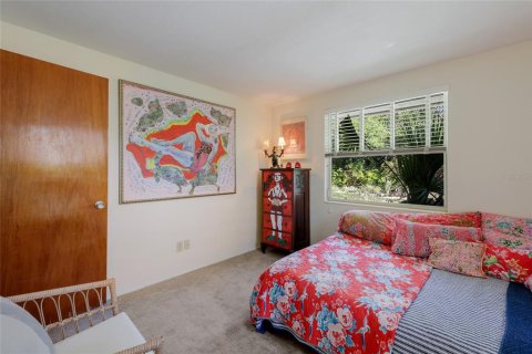 House in Sarasota, Florida 3 bedrooms, 190.17 sq.m. № 2214577 - photo 26