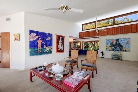 House in Sarasota, Florida 3 bedrooms, 190.17 sq.m. № 2214577 - photo 5