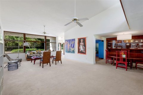 House in Sarasota, Florida 3 bedrooms, 190.17 sq.m. № 2214577 - photo 7