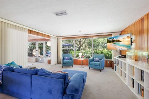 House in Sarasota, Florida 3 bedrooms, 190.17 sq.m. № 2214577 - photo 20