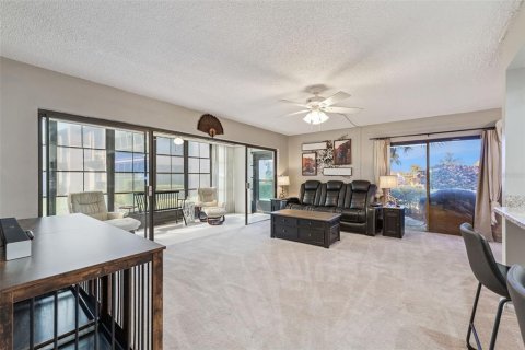 Condominio en venta en Lake Wales, Florida, 2 dormitorios, 104.05 m2 № 2195257 - foto 6