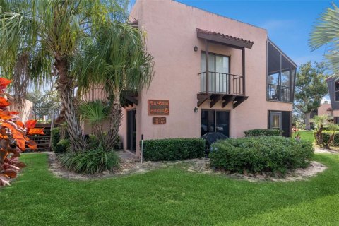 Condominio en venta en Lake Wales, Florida, 2 dormitorios, 104.05 m2 № 2195257 - foto 2