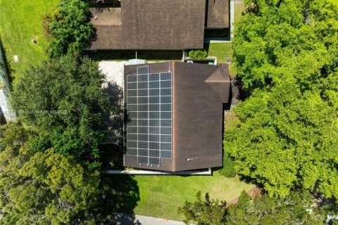 Casa en venta en Miami, Florida, 3 dormitorios, 145.58 m2 № 1927696 - foto 27