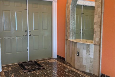 Casa en alquiler en Hallandale Beach, Florida, 3 dormitorios, 180.32 m2 № 1984586 - foto 6