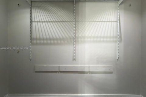 House in Fort Lauderdale, Florida 3 bedrooms, 100.71 sq.m. № 2069420 - photo 16