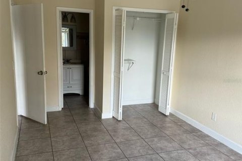 Copropriété à louer à Orlando, Floride: 2 chambres, 84.08 m2 № 2386560 - photo 11