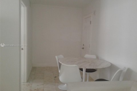 Copropriété à vendre à Miami Beach, Floride: 1 chambre, 41.81 m2 № 2016363 - photo 8
