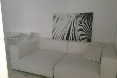 Copropriété à vendre à Miami Beach, Floride: 1 chambre, 41.81 m2 № 2016363 - photo 11