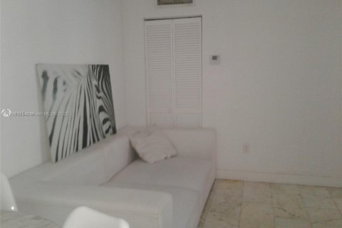Copropriété à vendre à Miami Beach, Floride: 1 chambre, 41.81 m2 № 2016363 - photo 10