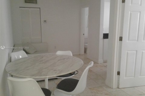 Copropriété à vendre à Miami Beach, Floride: 1 chambre, 41.81 m2 № 2016363 - photo 7