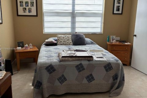 Copropriété à vendre à Sunrise, Floride: 2 chambres, 127.28 m2 № 1726728 - photo 10