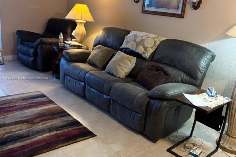 Copropriété à vendre à Sunrise, Floride: 2 chambres, 127.28 m2 № 1726728 - photo 8