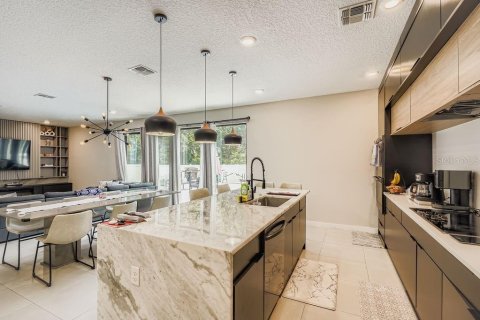 House in Gotha, Florida 4 bedrooms, 229.38 sq.m. № 1854629 - photo 5