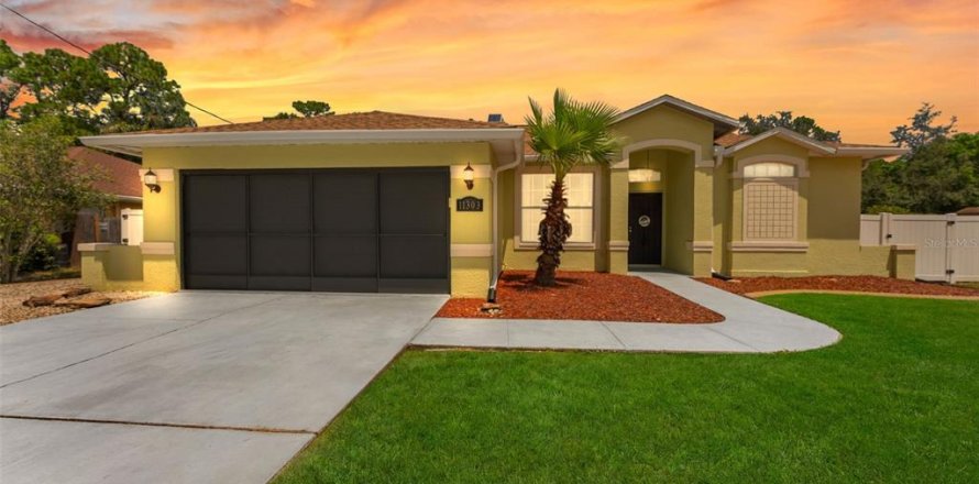 Villa ou maison à Spring Hill, Floride 3 chambres, 140.56 m2 № 2312895