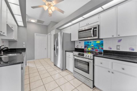 Villa ou maison à vendre à Spring Hill, Floride: 3 chambres, 140.56 m2 № 2312895 - photo 12