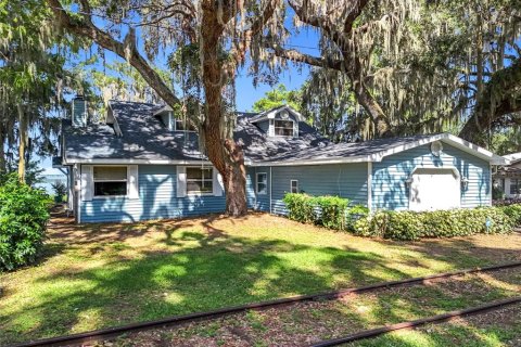 House in Eustis, Florida 3 bedrooms, 212.37 sq.m. № 1742758 - photo 2