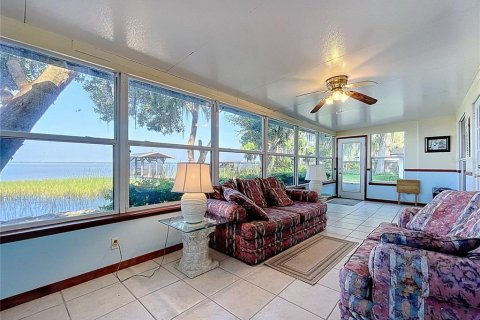 House in Eustis, Florida 3 bedrooms, 212.37 sq.m. № 1742758 - photo 13