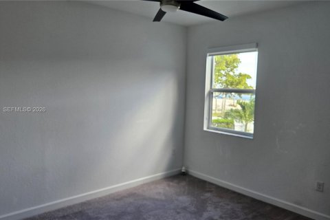 Casa en venta en Homestead, Florida, 5 dormitorios, 269.88 m2 № 1997479 - foto 20