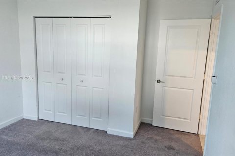 Casa en venta en Homestead, Florida, 5 dormitorios, 269.88 m2 № 1997479 - foto 14