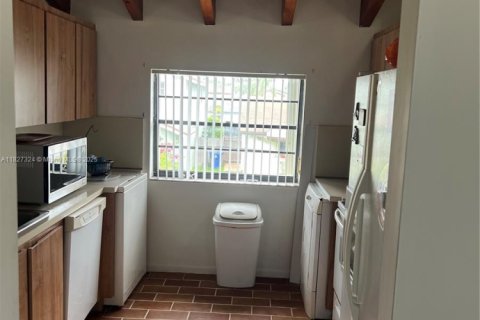 Condo in Miami, Florida, 3 bedrooms  № 1798806 - photo 8