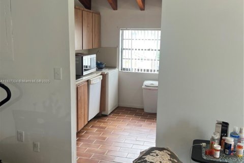 Condo in Miami, Florida, 3 bedrooms  № 1798806 - photo 9