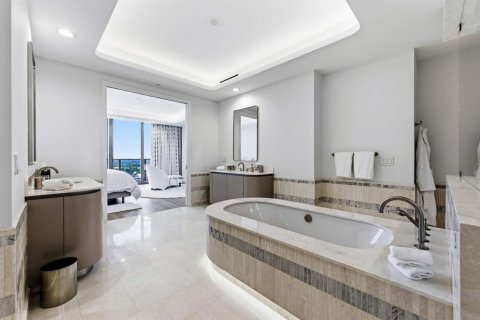 Copropriété à vendre à West Palm Beach, Floride: 4 chambres, 412.11 m2 № 2190891 - photo 18