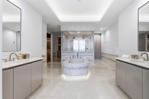 Copropriété à vendre à West Palm Beach, Floride: 4 chambres, 412.11 m2 № 2190891 - photo 16