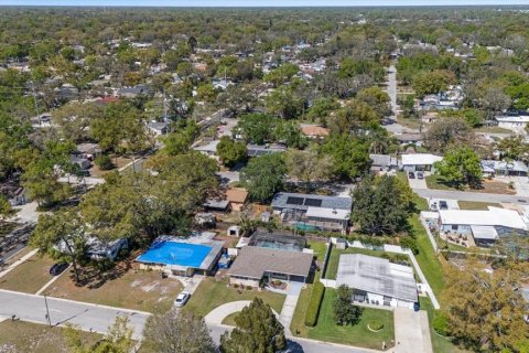 House in Tampa, Florida 3 bedrooms, 117.06 sq.m. № 1572640 - photo 29