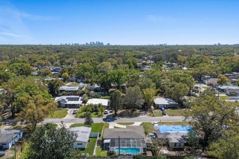 House in Tampa, Florida 3 bedrooms, 117.06 sq.m. № 1572640 - photo 30