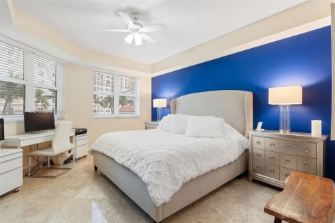 Copropriété à vendre à Aventura, Floride: 2 chambres, 122.63 m2 № 1989739 - photo 13