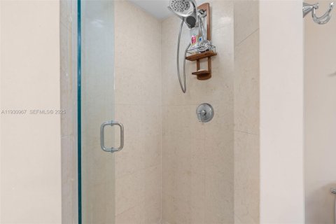 Copropriété à vendre à Aventura, Floride: 2 chambres, 122.63 m2 № 1989739 - photo 22