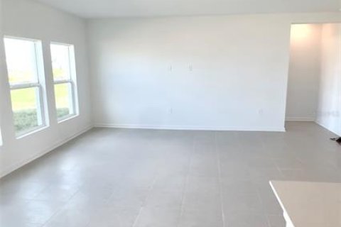 Casa en alquiler en Groveland, Florida, 4 dormitorios, 172.8 m2 № 1903234 - foto 11