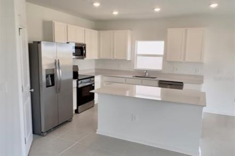 Casa en alquiler en Groveland, Florida, 4 dormitorios, 172.8 m2 № 1903234 - foto 13